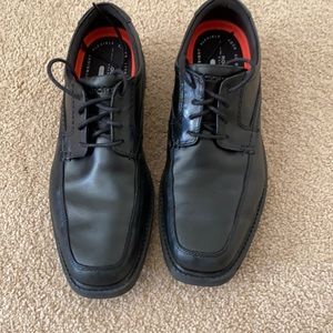 Men’s Blk dress shoes